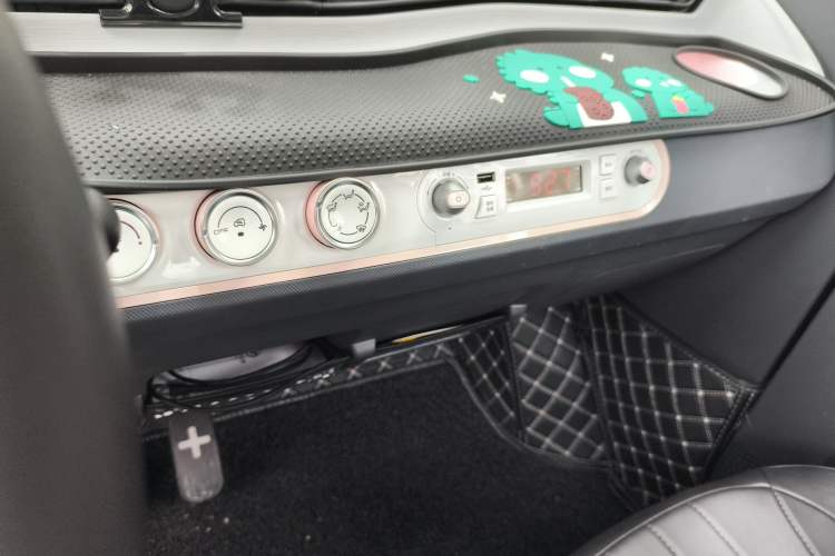 Used Wuling Hongguang MINIEV 2022 Macaron Fashion Edition Lithium-Nickel-Cobalt-Alpha-oxide
