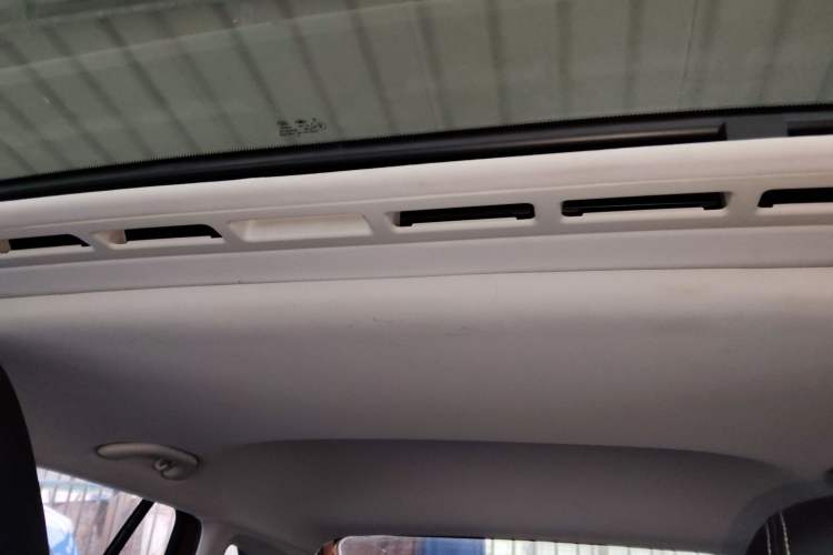 Used Volkswagen Santana 2015 Haval H6 1.6L Automatic Comfort Model
