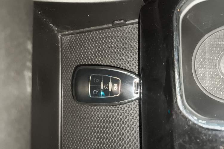 Used  BJ40 2019 PLUS 2.3T Automatic Four-Wheel Drive Premium Edition China VI
