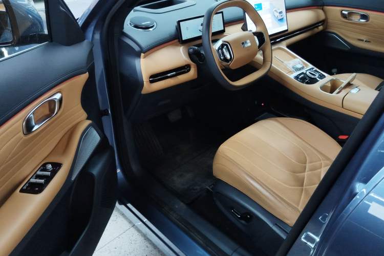 Used  Galaxy Xingjian 7 EM-i 2025 120km Flagship Edition
