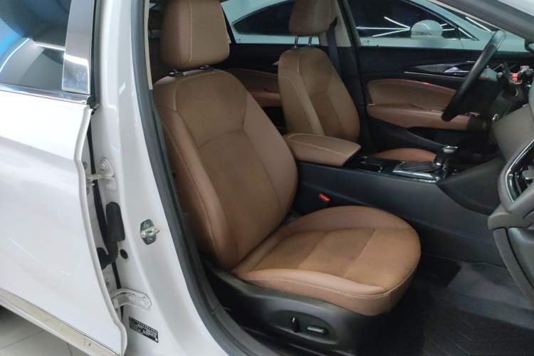 Used Buick Regal 2017 28T Luxury Edition
