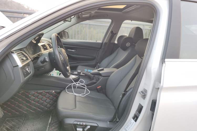 TDK.VehicleDetails.img