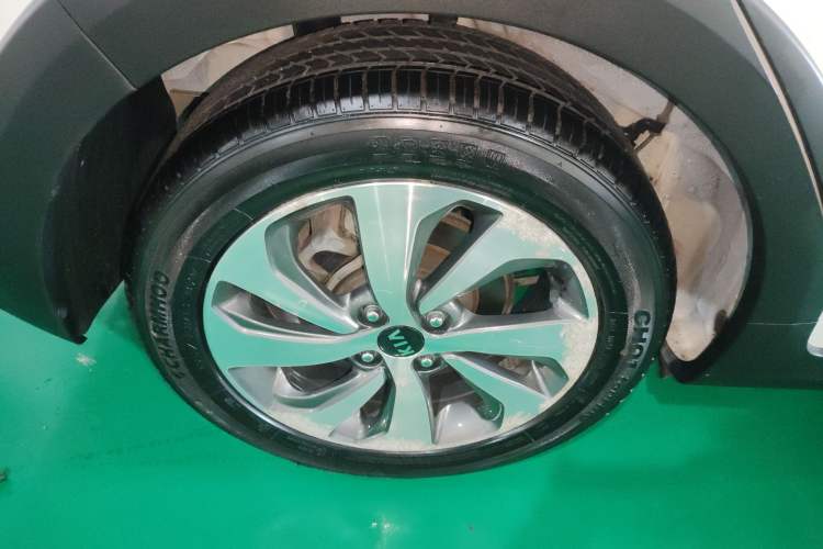 Used Kia KX Cross 2017 1.4L MT GLS