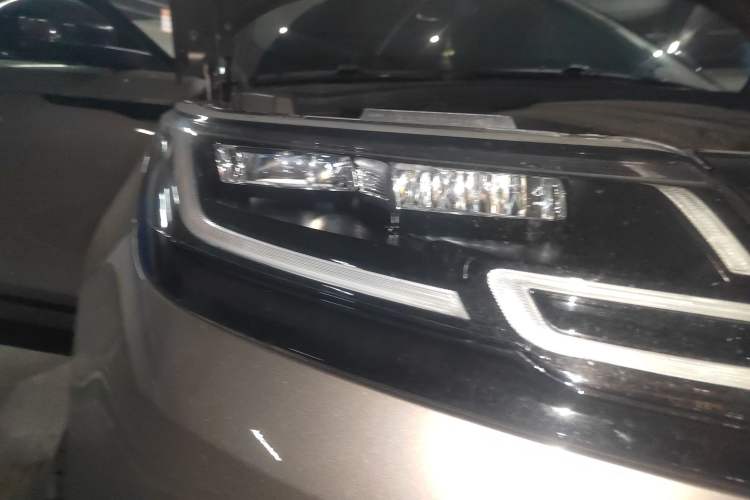 Used Land Rover Range Rover Velar 2021 P250 Sparkling Black Limited Edition