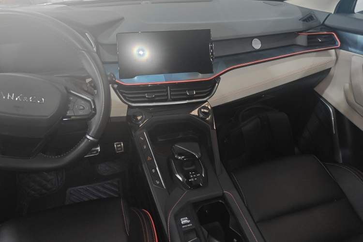 Used Lynk & Co 06 2020 1.5T YAO Halo
