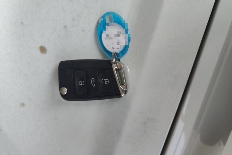 Used Volkswagen Tharu 2024 300TSI Two-Wheel-Drive Moon Luxury Edition