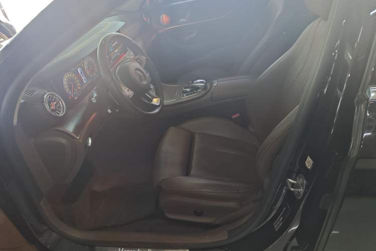 Used Mercedes-Benz E-Class 2018 E 200 L
