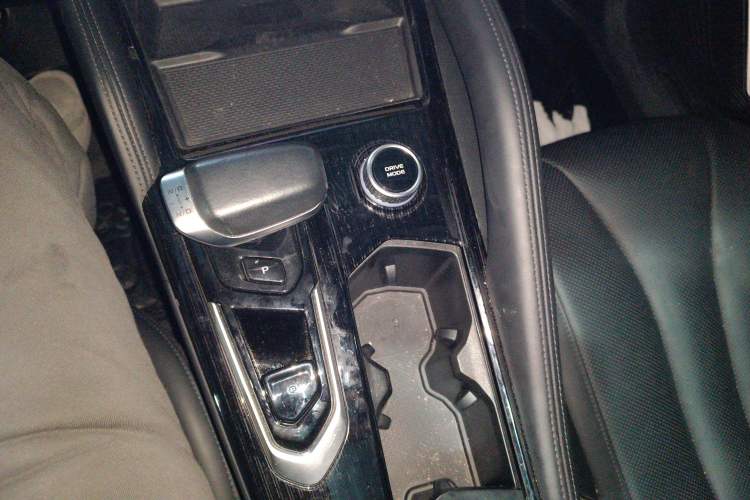 Used Geely Auto Monjaro L 2023 2.0TD High-Power Automatic Two-Wheel Drive Flagship Version
