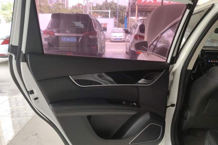 Used BYD Song MAX 2017 1.5T Manual Smart Connect Luxury 7-Seater
