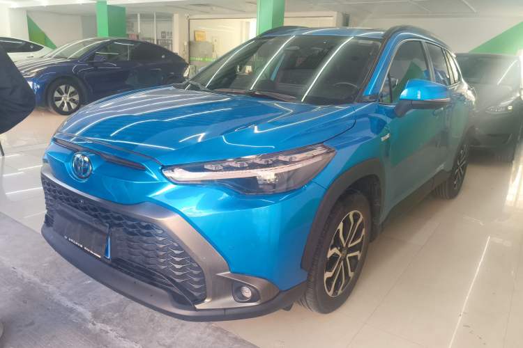 Used Toyota FRONTLANDER 2023 2.0L Smart Electric Hybrid Dual-Engine Deluxe Version
