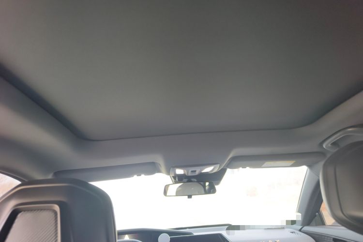 Used Changan UNI-V 2022 1.5T Smart Navigation Version
