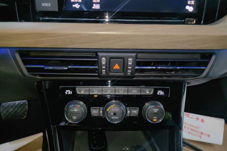 Used Volkswagen Passat 2019 330TSI Luxury Edition China VI Standard
