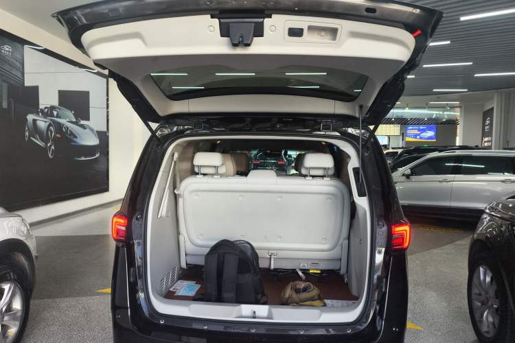 Used Buick GL8 2022 Land Business Class 652T Smart Deluxe Model
