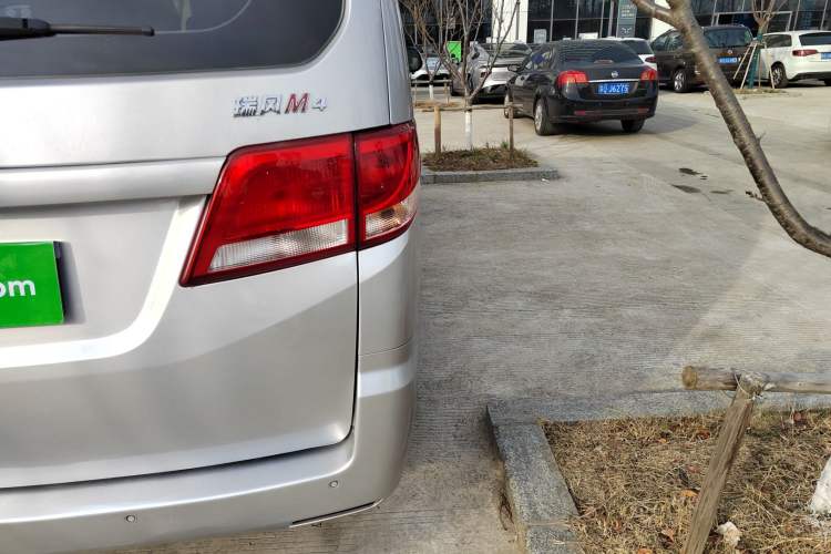 Used  M4 2019 Business & Travel Series 2.0L Manual Comfort Model China VI
