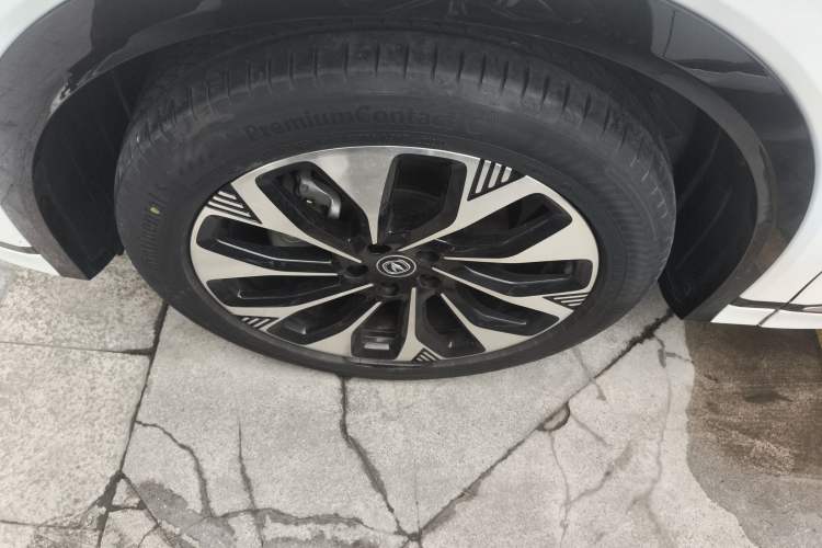 Used Changan CS75 PLUS 2025 4th Generation UItra 2.0T New Blue Whale – Smart & Powerful Version
