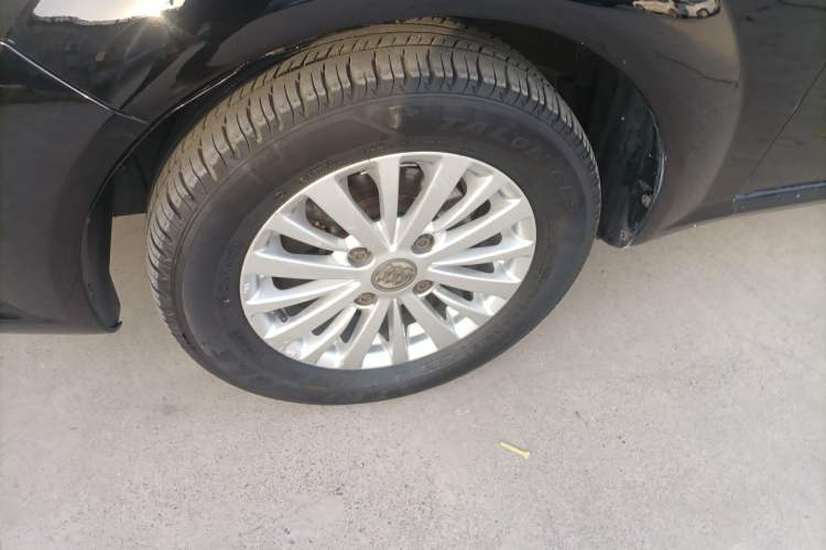 Used Buick Excelle 2015 1.5L Automatic Classic Model
