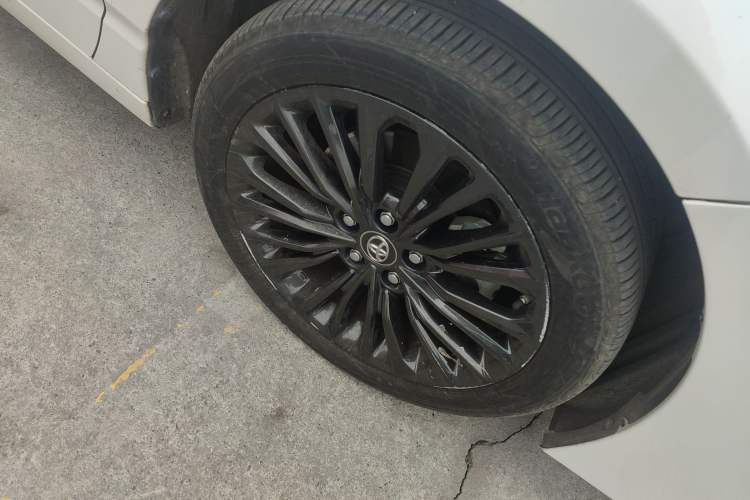 Used Toyota Avalon 2019 2.0L XLE Prestige Version China VI Standard