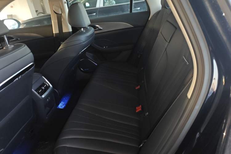 Used Hongqi H5 2024 1.5T DCT Smart Connect Flagship Edition