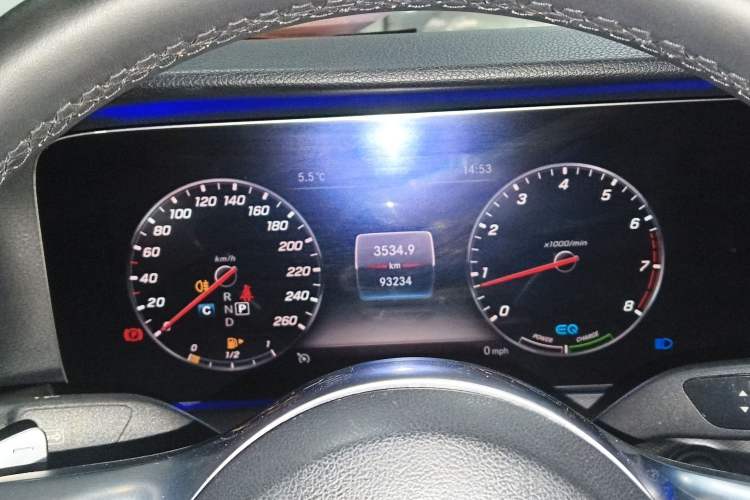 Used Mercedes-Benz E-Class 2019 E 260 Sport Edition 4MATIC
