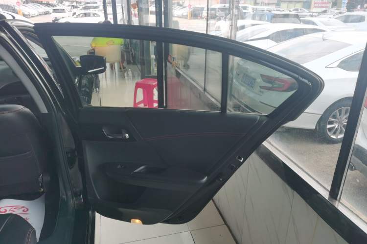 Used Honda Accord 2016 2.0L Comfort Edition
