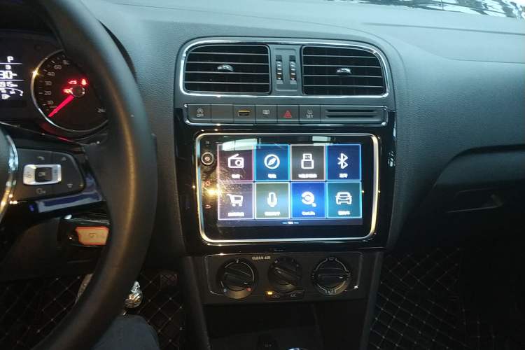 Used Volkswagen Polo 2018 1.5L Automatic Enjoyment Model
