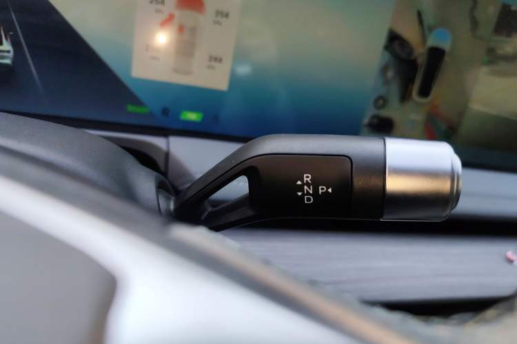 Used  E8 2024 550 km Range Rear-Wheel-Drive PRO