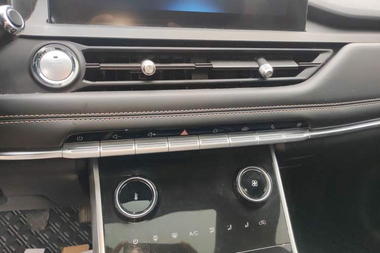 Used Chery Tiggo 8 2022 1.5 TCI Manual Special Edition 5 Seats
