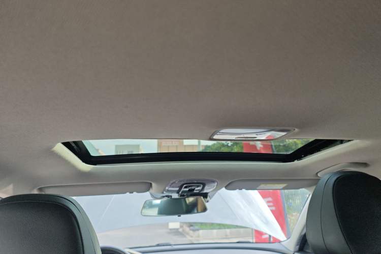 Used Hyundai Elantra 2021 1.5L CVT LUX Prestige Edition
