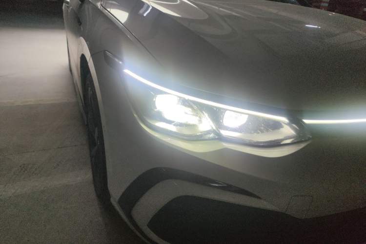 Used Volkswagen Golf 2021 280TSI DSG R-Line
