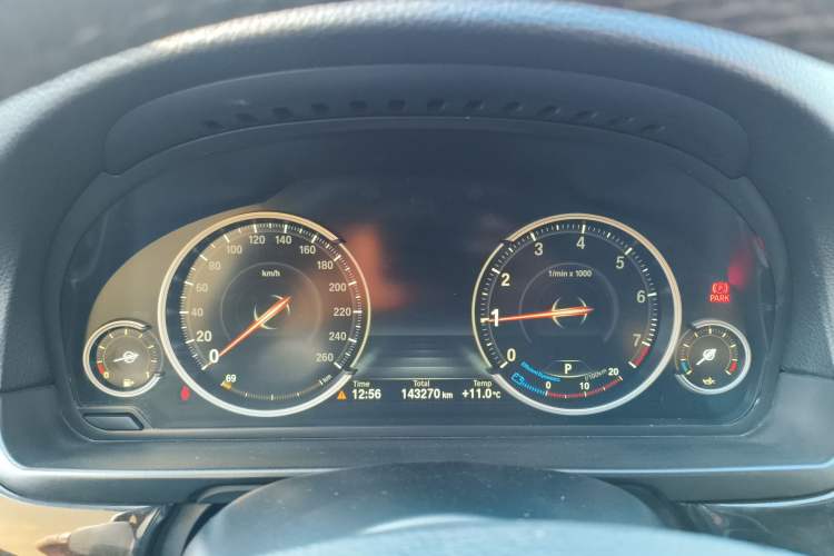 Used BMW 5 Series 2014 525Li Leading Model