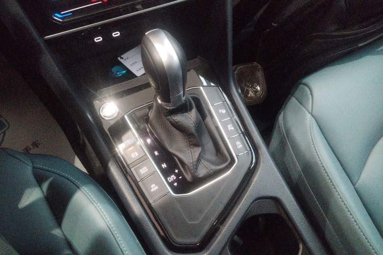 Used Volkswagen Tharu 2024 300TSI Two-Wheel-Drive Moon Luxury Edition