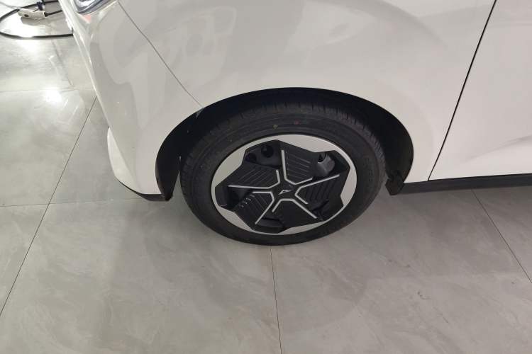 Used Cowin October 2026 Model Mate 305km Guoxuan Surfing Waves Edition
