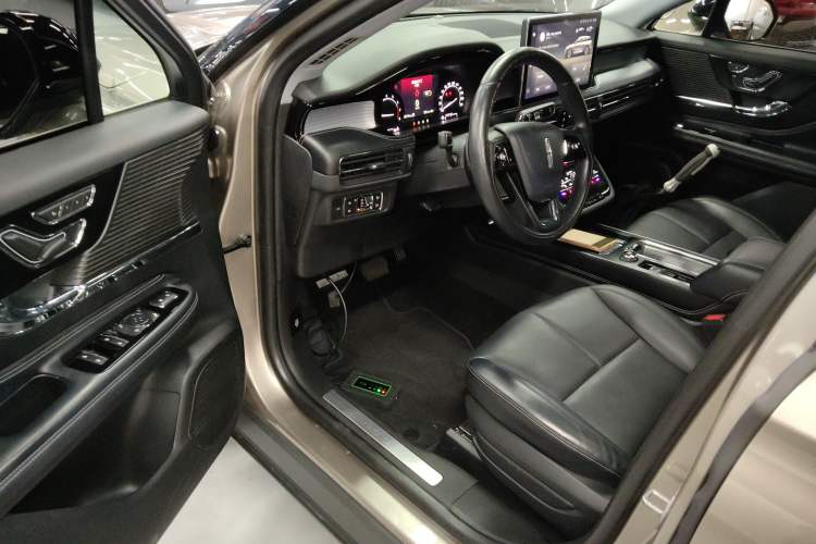 Used Lincoln Corsair 2020 2.0T Two-Wheel Drive Luxury Edition
