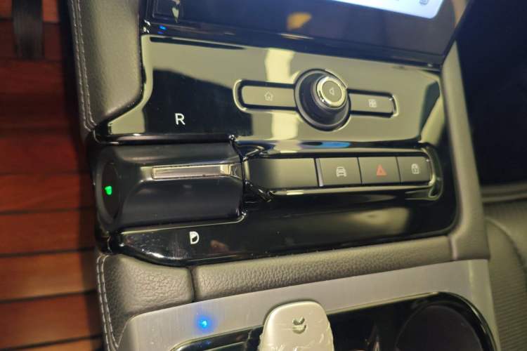 Used Nio ES8 2018 425 km Base Version Six-Seater Edition
