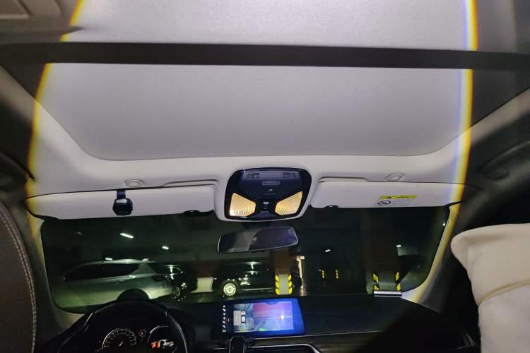 Used BMW 5 Series 2018 Facelifted 530Li Luxury Edition Premium Package
