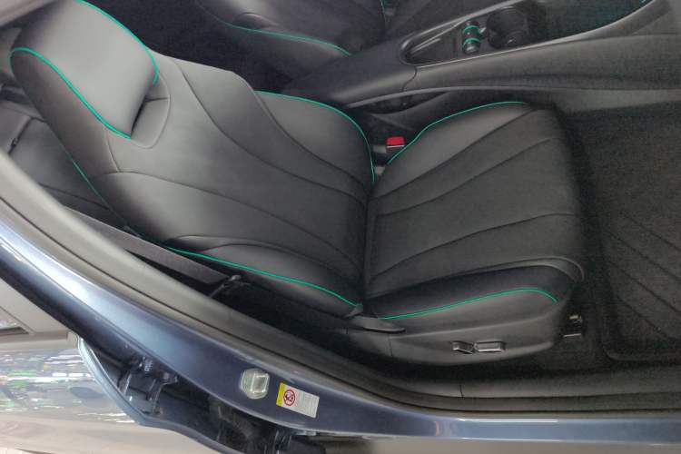 Used BYD Dolphin 2024 Honor Edition 420km Fashion Version
