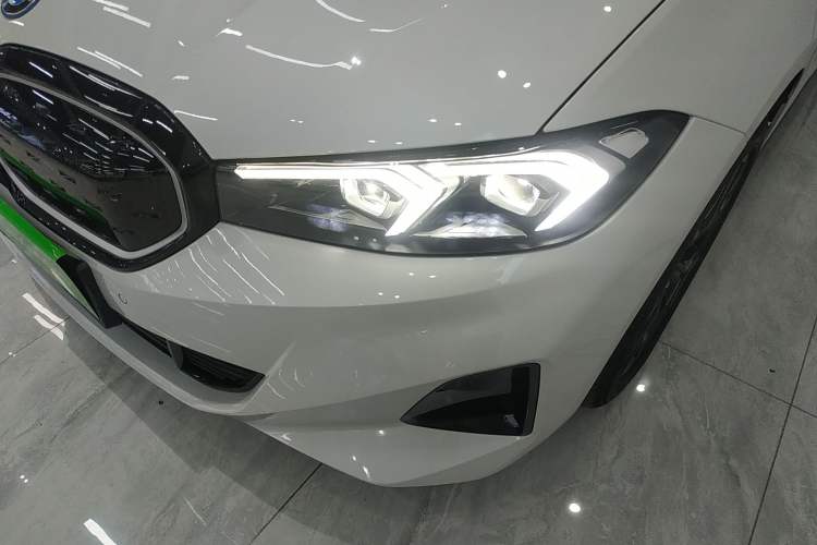 Used BMW i3 2024 eDrive 40 L Midnight Edition
