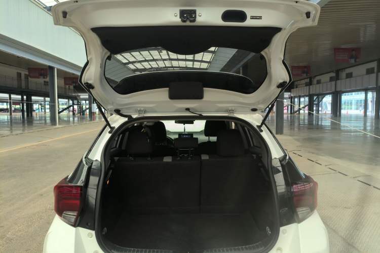 Used Toyota YARiS L 2021 X-Trail 1.5L CVT Leading Edition