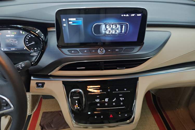 Used Buick GL8 2023 Land Business Class Smart Deluxe Model
