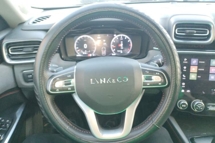 Used Lynk & Co 02 2018 2.0T DCT 4x4 Sport Pro Edition China V Standard
