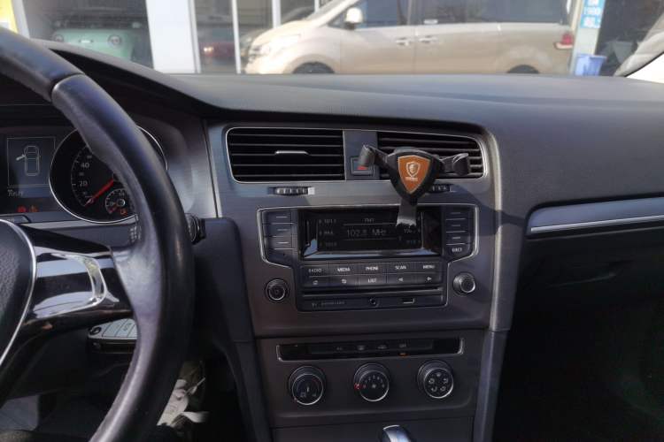 Used Volkswagen Golf 2015 1.6L Automatic Comfort Model
