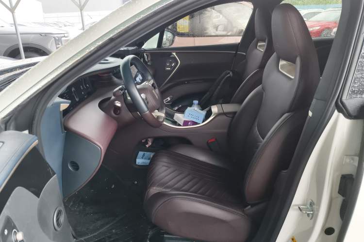 Used  11 2023 Harmony 90-degree Rear-wheel Drive Edition
