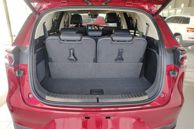 Used BYD Tang New Energy 2018 DM 2.0T All-Wheel Drive Smart Connect Genesis Edition 7 Seats China V Emission Standard
