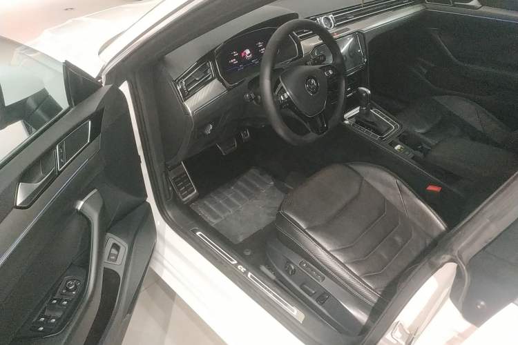 Used Volkswagen FAW-Volkswagen CC 2020 330TSI Glamour Edition China VI Standard
