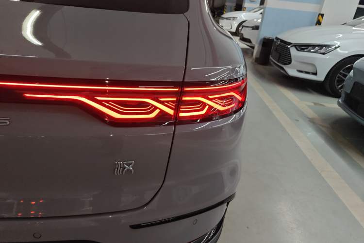 Used BYD Han 2025 EV with 701 km of Laser Radar-Enabled Intelligent Driving
