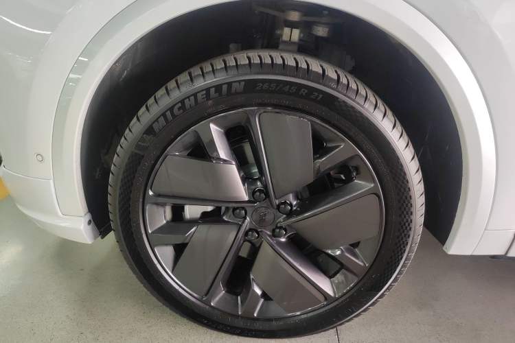 Used Li Auto L9 2025 Ultra Smart Refreshed Edition