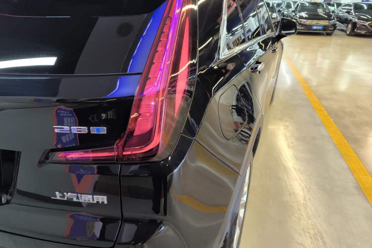 Used Cadillac XT4 2022 28T Two-Wheel-Drive Luxury Version
