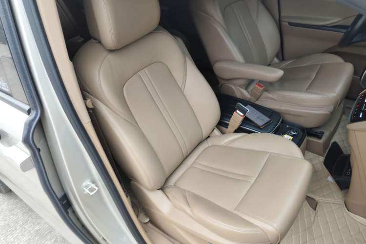 Used Buick GL8 2021 ES Landtrek 653T Luxury Model
