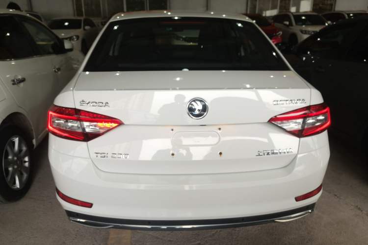 Used Skoda Octavia 2019 TSI230 DSG Luxury Edition
