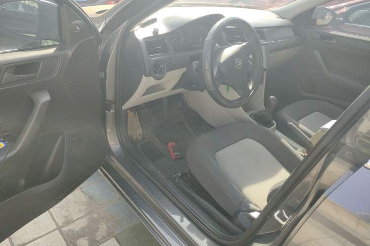 Used Skoda Rapid 2016 1.4L Manual Front-Wheel Drive Version
